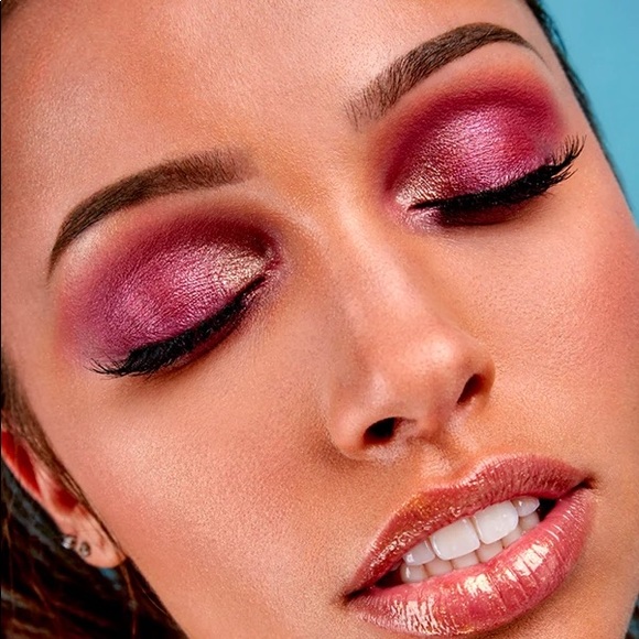 Hipdot Zion Eyeshadow Pallet - Picture 5 of 7